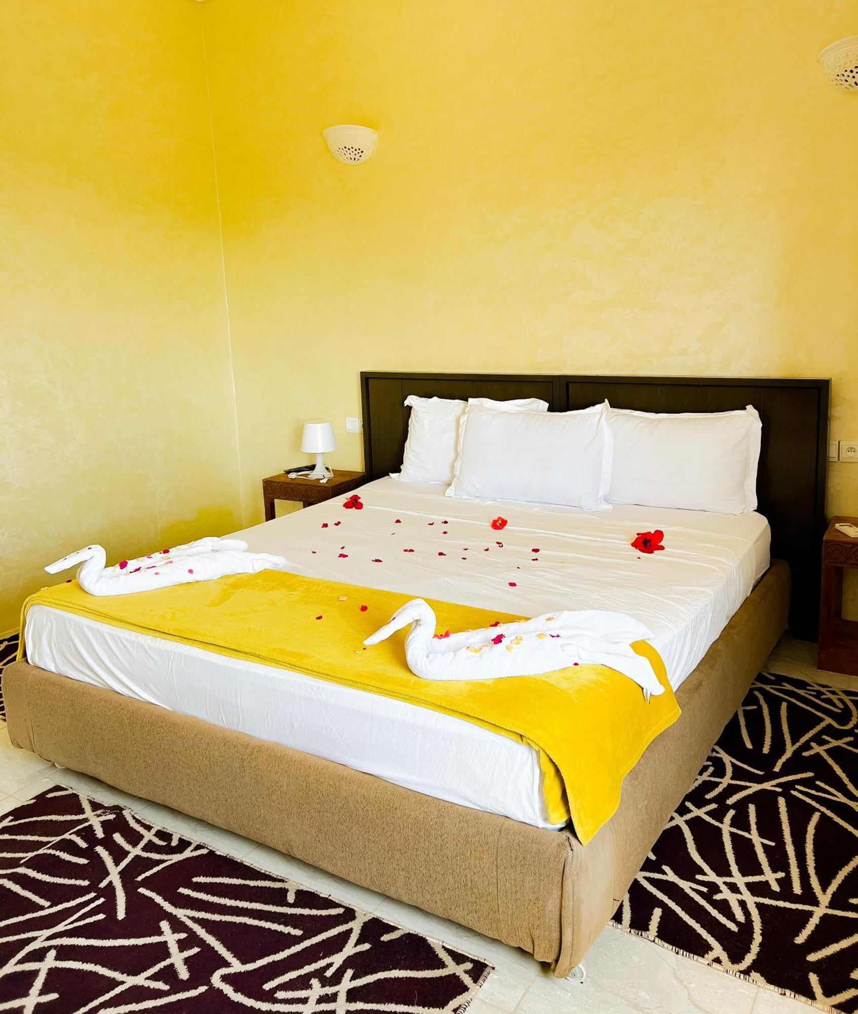 Guest House Qodwa Sidi Abdallah Ghiat Екстер'єр фото