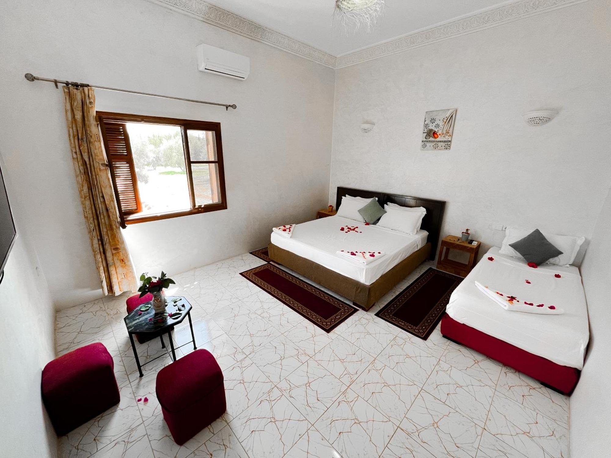 Guest House Qodwa Sidi Abdallah Ghiat Екстер'єр фото